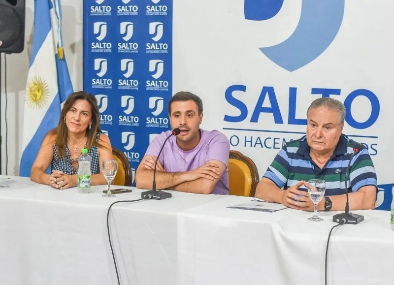 Ricardo Alessandro, Camilo Alessandro y Cristina Patriarca.