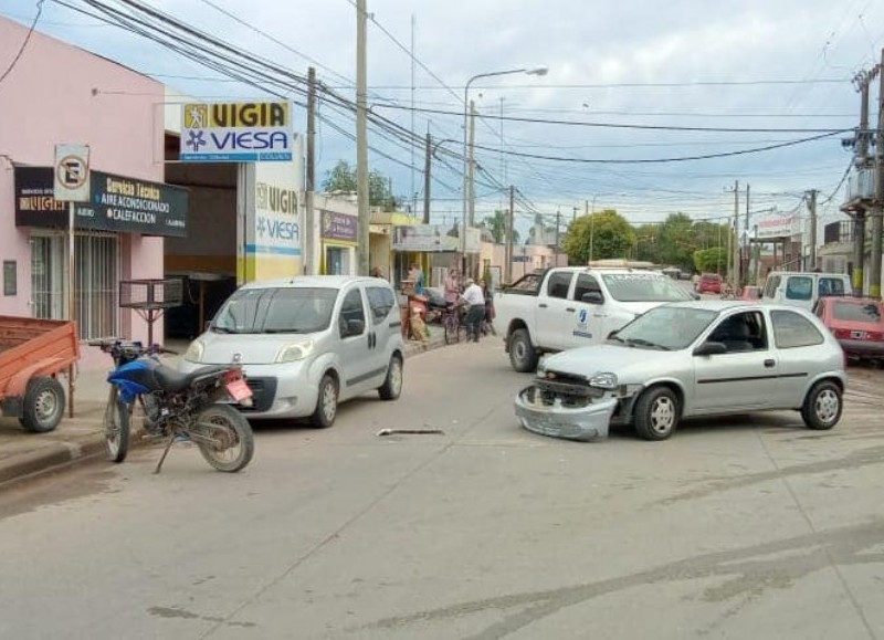 Una motociclista resultó herida.