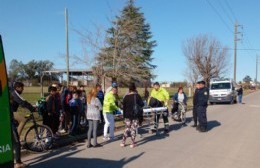 Se cayó de su moto y terminó herida