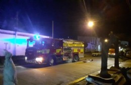 Voraz incendio afectó una vivienda y las pérdidas fueron totales