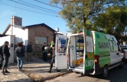 Adulto mayor tropezó, cayó y resultó herido: fue socorrido por vecinos