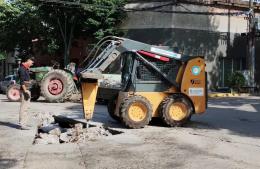 Continúan los trabajos de pavimentación